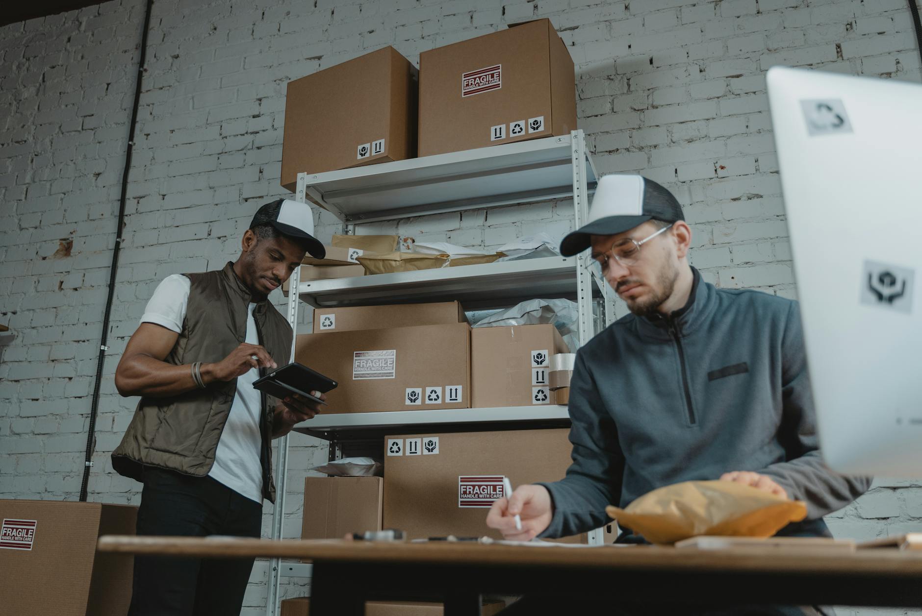 Crate Hire: The Best Solution for E-Commerce Warehousing