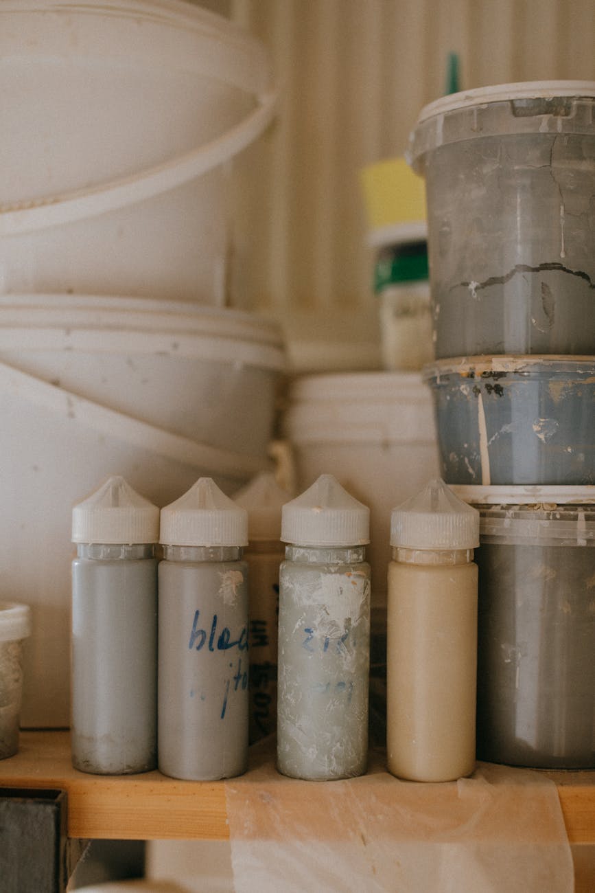 Artists’ Must-Have Guide: Transforming Hired Containers