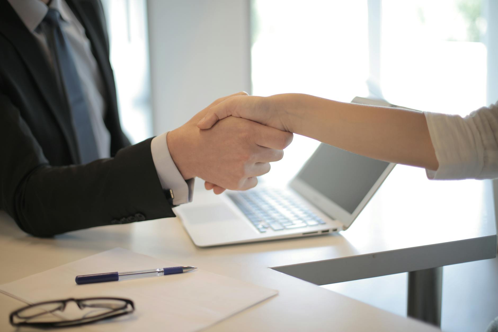 Switching to Reselling Hired Containers: Must-Have Profitable Strategy