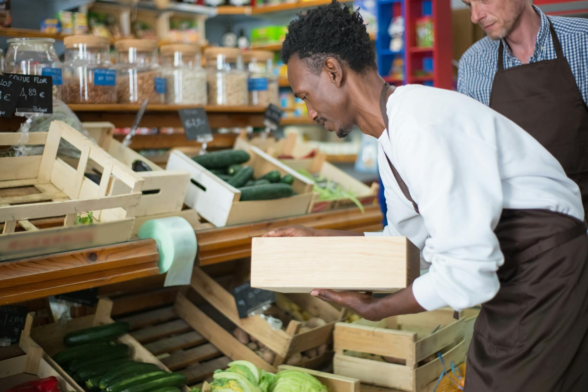 Export Tips for Sellers: Maximizing International Crate Sales